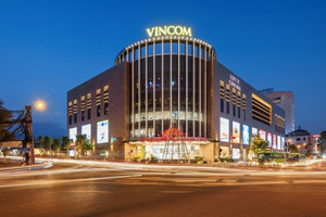 Vincom Retail (VRE) đặt cọc hơn 16.000 tỷ đồng cho loạt thương vụ hợp tác với Vingroup