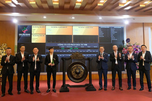 F88 tăng 40%, chạm mốc 'thần tài' 888.800 đồng/cp - đắt nhất 3 sàn