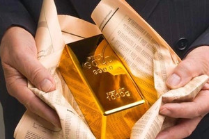 Giá vàng bứt phá 26% trong nửa đầu năm: Lập kỷ lục mới, đà tăng chưa dừng lại