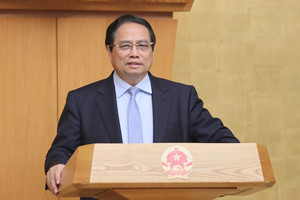 Thủ tướng ra công điện, có chỉ đạo quan trọng gửi các Bộ trưởng, Thủ trưởng cùng Chủ tịch UBND tỉnh, thành phố tại 80 điểm cầu toàn quốc vào 19/8 tới