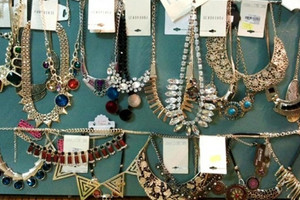 Mua mặt hàng phổ biến trên sàn TMĐT, nhiều người có nguy cơ tiếp xúc chất gây ung thư nồng độ vượt ngưỡng gần 1.200 lần
