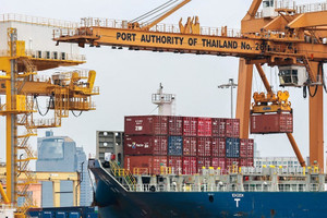 Thuế 40% treo lơ lửng, Đông Nam Á lo ông Trump siết hàng trung chuyển