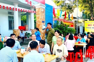 Cà phê sáng trao đổi với nhân dân: Xử lý, tháo gỡ việc công