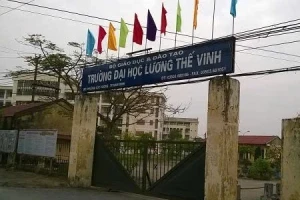 Trường đại học ‘lay lắt