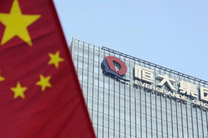 Evergrande chính thức hủy niêm yết, khủng hoảng bất động sản Trung Quốc chạm đáy mới