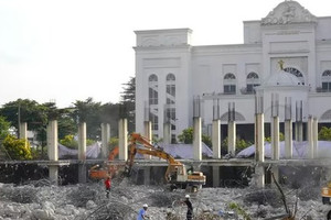 Hôm nay, khu phức hợp hàng trăm tỷ ở Đồng Nai chính thức bị ‘xóa sổ’