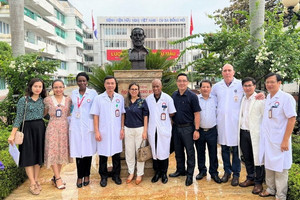 Huy động hơn 100 chuyên gia, kỹ sư Cuba sang Việt Nam xây bệnh viện, sau 7 năm hoàn thành