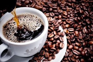 Cà phê Robusta Việt Nam đắt hơn nhiều nước, vì sao vẫn cháy hàng?
