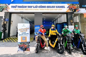 Bùng nổ mua xe máy điện tại TP. HCM, chờ lộ trình chuyển đổi diện rộng