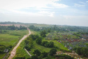 Dự án nghĩa trang ở Hà Nội 'đóng băng' nhiều năm, người dân sống trong cảnh tạm bợ