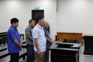 Tuyên án tù 2 cựu Phó Chủ tịch xã cùng cán bộ địa chính và phó trưởng thôn