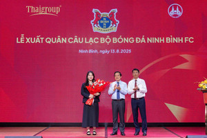 Lộ diện nữ Chủ tịch trẻ nhất lịch sử bóng đá Việt Nam: Con gái bầu Thụy, mới 24 tuổi