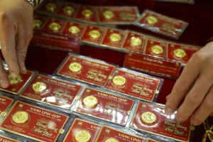 Giá vàng ‘neo’ cao, doanh nghiệp tăng mạnh mua vào
