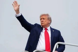 Tổng thống Donald Trump muốn tổ chức hội nghị ba bên Mỹ - Nga - Ukraine vào tuần tới?