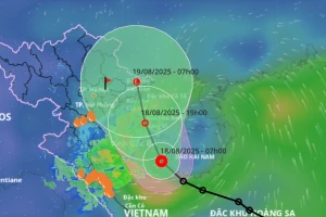 Áp thấp nhiệt đới bất ngờ mạnh lên trên vịnh Bắc Bộ, đổ bộ Quảng Ninh