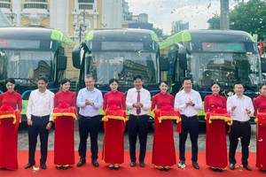 Công ty con của tập đoàn Vingroup khai trương tuyến buýt điện miễn phí nhằm phục vụ người dân và du khách Thủ đô trước thềm đại lễ