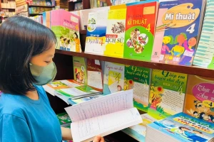 Loay hoay với bài toán một bộ sách giáo khoa chung