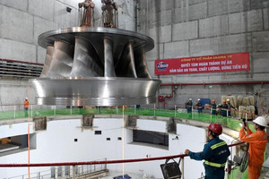 Chính thức phát điện Tổ máy số 1 thuộc dự án Nhà máy Thủy điện Hòa Bình mở rộng 9.200 tỷ