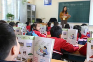 Đề xuất một bộ sách giáo khoa không hợp xu thế