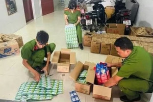 Triệt phá đường dây sản xuất bột giặt, dầu gội nghi giả mạo thương hiệu Unilever Việt Nam