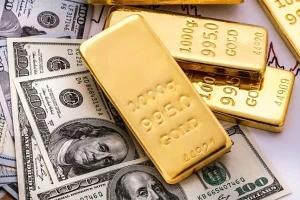 Giá vàng neo cao, USD phá đỉnh