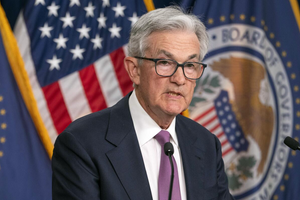 Chủ tịch Fed Jerome Powell phát tín hiệu hạ lãi suất, cảnh báo rủi ro lạm phát vì thuế quan