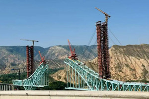 Đứt dây cáp cầu đang xây khiến 7 nạn nhân thiệt mạng và nhiều người mất tích, khẩn trương huy động lực lượng cứu hộ