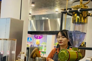 Trải nghiệm những quán cafe, trà sữa 'hot' nhất Trung Quốc