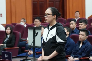 Vợ của trùm địa ốc Alibaba Nguyễn Thái Luyện làm giả bệnh án tâm thần để được xét xử nhẹ tội?