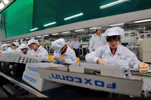 Foxconn tức tốc tuyển công nhân lắp ráp iPhone 17, mức thưởng có thể lên đến 30 triệu đồng/tháng