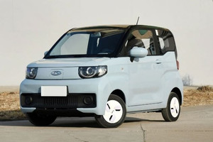 Chỉ khoảng 135 triệu mua được xe điện mini 4 chỗ giao diện khó chê, pin chạy tới 205km có thể sạc ở bất cứ đâu