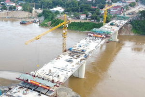 3 ngày nữa, chính thức hợp long cây cầu hơn 600 tỷ thay thế cây cầu 30 năm tuổi bị sập năm ngoái