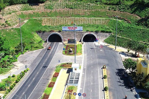 Hầm xuyên núi dài nhất Việt Nam: 20 năm vận hành bền bỉ, giúp rút ngắn thời gian qua con đèo hiểm trở từ 1 giờ xuống 10 phút