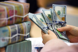 VND mất giá gần 4% từ đầu năm, đâu là tác nhân chính?