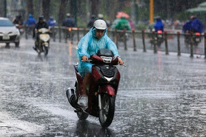 Hoàn lưu bão số 5 còn gây mưa lớn đến khi nào?