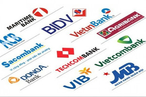S&P nâng hạng loạt ngân hàng Việt: Vietcombank, Techcombank và Eximbank triển vọng ổn định