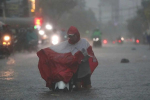 Hà Nội dự báo tiếp tục mưa trong ngày sơ duyệt Lễ diễu binh, diễu hành A80