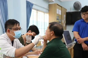 TPHCM: Người từ 60 tuổi được khám sức khỏe miễn phí 1 lần/năm