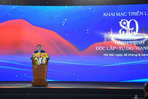 Thủ tướng biểu dương Vingroup: ‘Vượt nắng, thắng mưa, không thua bão gió’ hoàn thành trung tâm triển lãm lớn top 10 thế giới