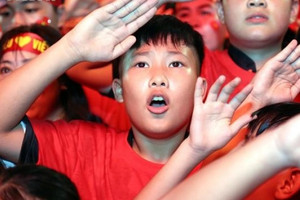 Tặng 100.000 đồng/người toàn dân ăn Tết Độc lập: Trẻ em và người cao tuổi không có tài khoản ngân hàng nhận thế nào?