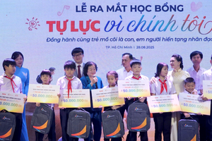 Ra mắt quỹ học bổng dành riêng cho con em có người thân hiến tạng nhân đạo