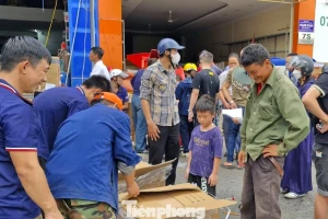Nườm nượp mua máy phát điện, chấp nhận giá cao, nhiều nơi 'cháy' hàng