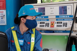 Từ 1/1/2026: Sẽ bán loại xăng mới, phía Hiệp hội Các nhà sản xuất xe máy Việt Nam nói rõ về độ tương thích với các dòng xe cũ