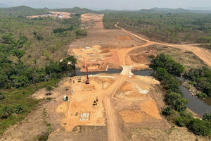 Dừng thi công dự án quặng sắt lớn nhất thế giới vì tai nạn chết người
