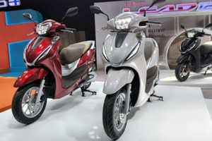 ‘Nữ hoàng xe ga’ lần đầu có ABS, cốp siêu rộng 37 lít khiến các tín đồ không ngại xuống tiền