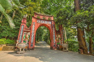 Nghiên cứu dựng Tượng đài Chủ tịch Hồ Chí Minh tại Đền Hùng