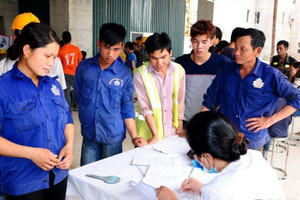 Những trường hợp không ốm vẫn được nghỉ việc và hưởng chế độ ốm đau, người lao động cần biết để đảm bảo quyền lợi
