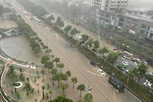 Hé lộ nguyên nhân khiến khu đô thị ‘nhà giàu’ tại Hà Nội thường xuyên ngập khi mưa lớn