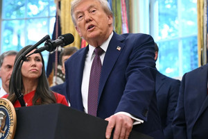 Ông Trump: Mỹ sẽ ‘trở thành quốc gia thế giới thứ ba’ nếu mất đi thuế quan
