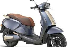 Cận cảnh xe máy điện mới toanh gây sốt: Chạy 105 km/lần sạc, mức giá khá vừa túi trong khi trang bị rất 'xịn sò'